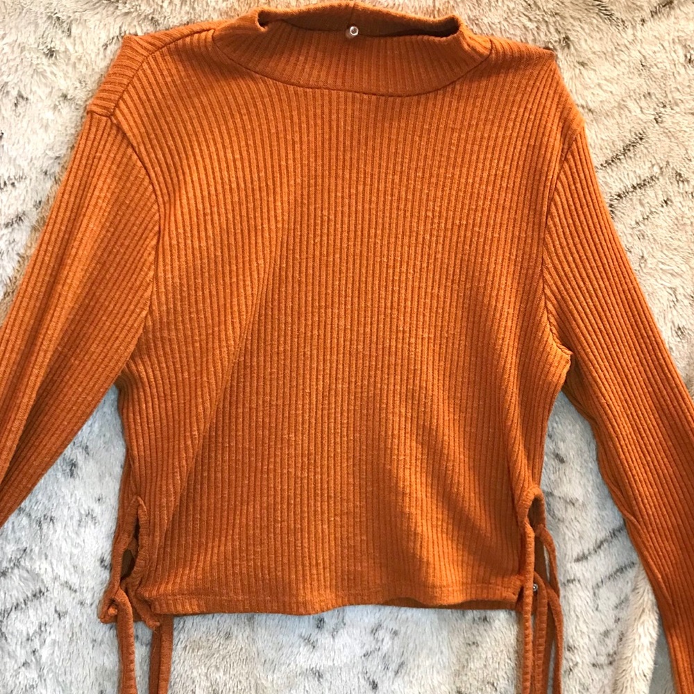 Side Tie Ribboned Long Sleeve T-Shirt